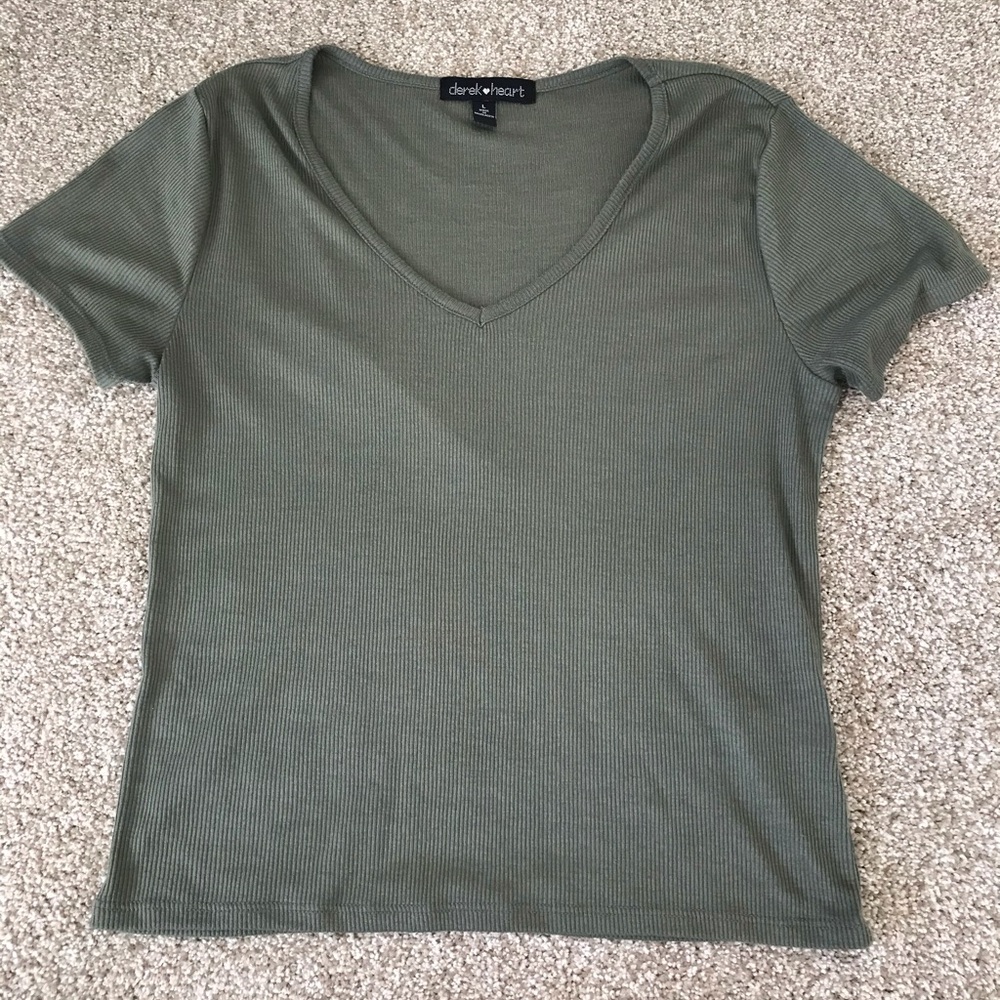 Derek Heart Top